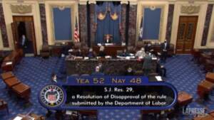 Vaccini: Senato Usa boccia obbligo nelle aziende private