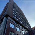 Milano, incendio all’ex Covid hotel di fronte alla Centrale