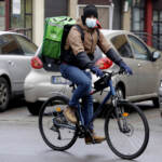 Rider, la Ue lancia il pacchetto normativo per tutelare i ‘lavoratori digitali’