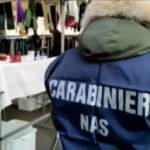 Torino, vendita illegale di campioncini di profumo: cinque denunce