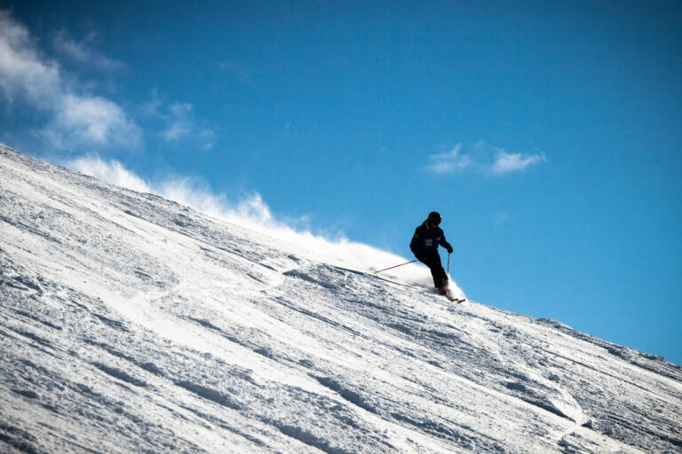 Sestriere, le piste da sci riaprono al pubblico