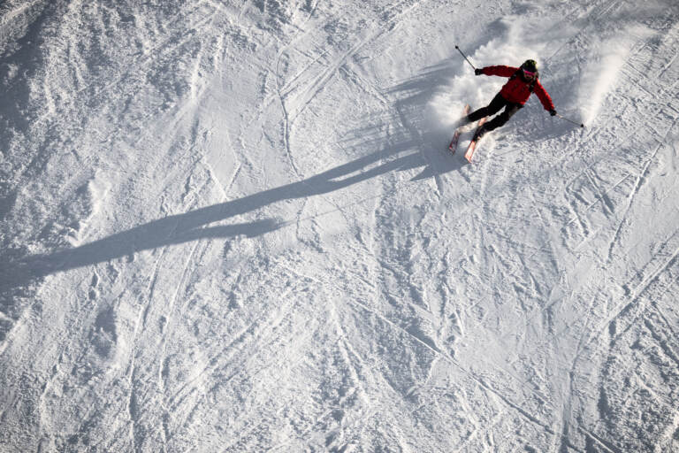 Sestriere, le piste da sci riaprono al pubblico