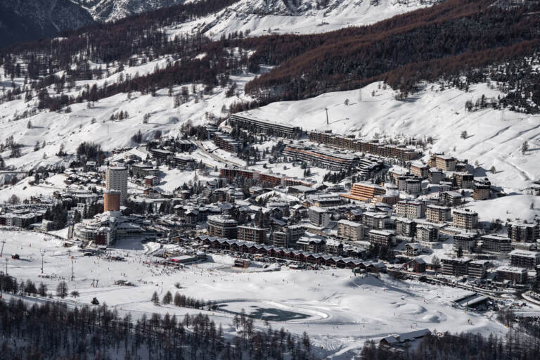 Sestriere, le piste da sci riaprono al pubblico