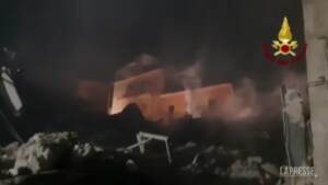 Esplosione a Ravanusa: i vigili del fuoco al lavoro
