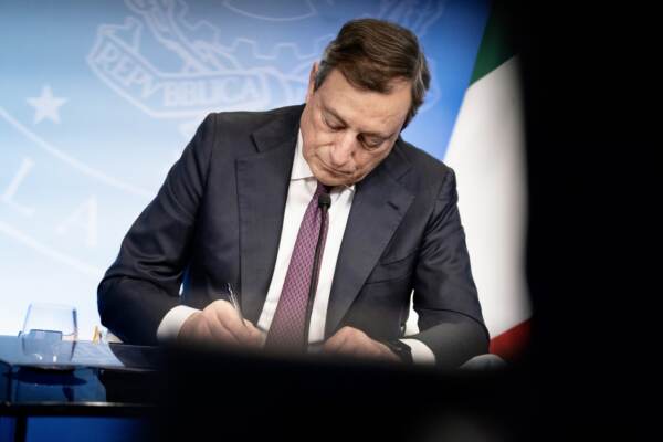 Il Presidente Mario Draghi partecipa in videoconferenza al Democracy Summit 2021