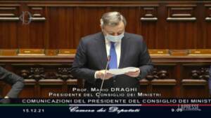Covid, Draghi: “Inverno e Omicron impongono attenzione, invito alla cautela”