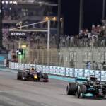 F1: retromarcia Mercedes, no appello. Wolff al veleno: “Hamilton derubato”