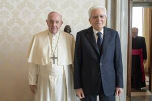 Quirinale, Papa Francesco saluta Mattarella: “Grazie della testimonianza”
