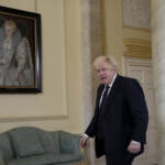 Gran Bretagna, media: “Johnson partecipò a un party durante il lockdown”