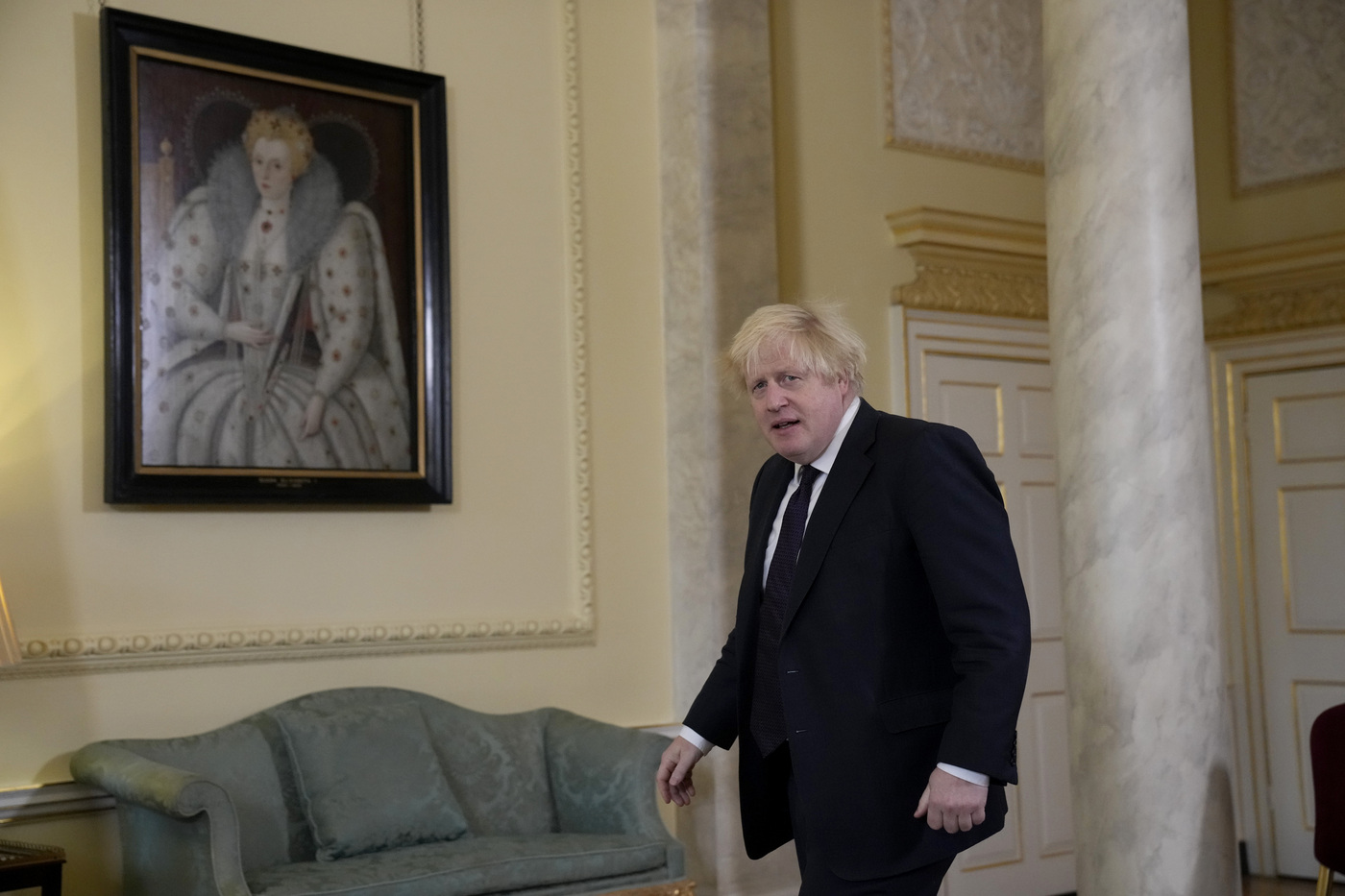 Gran Bretagna, media: “Johnson partecipò a un party durante il lockdown” Gran Bretagna, media: “Johnson partecipò a un party durante il lockdown”