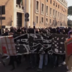 Roma, tensioni tra studenti e polizia durante una manifestazione