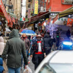 Covid, Ministero della Salute allerta Regioni: “Fase acuta, rafforzare misure assistenza”. Linea dura in Campania: De Luca vieta feste al chiuso