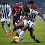 Serie A, Udinese ritrova vittoria con un poker, Cagliari sprofonda