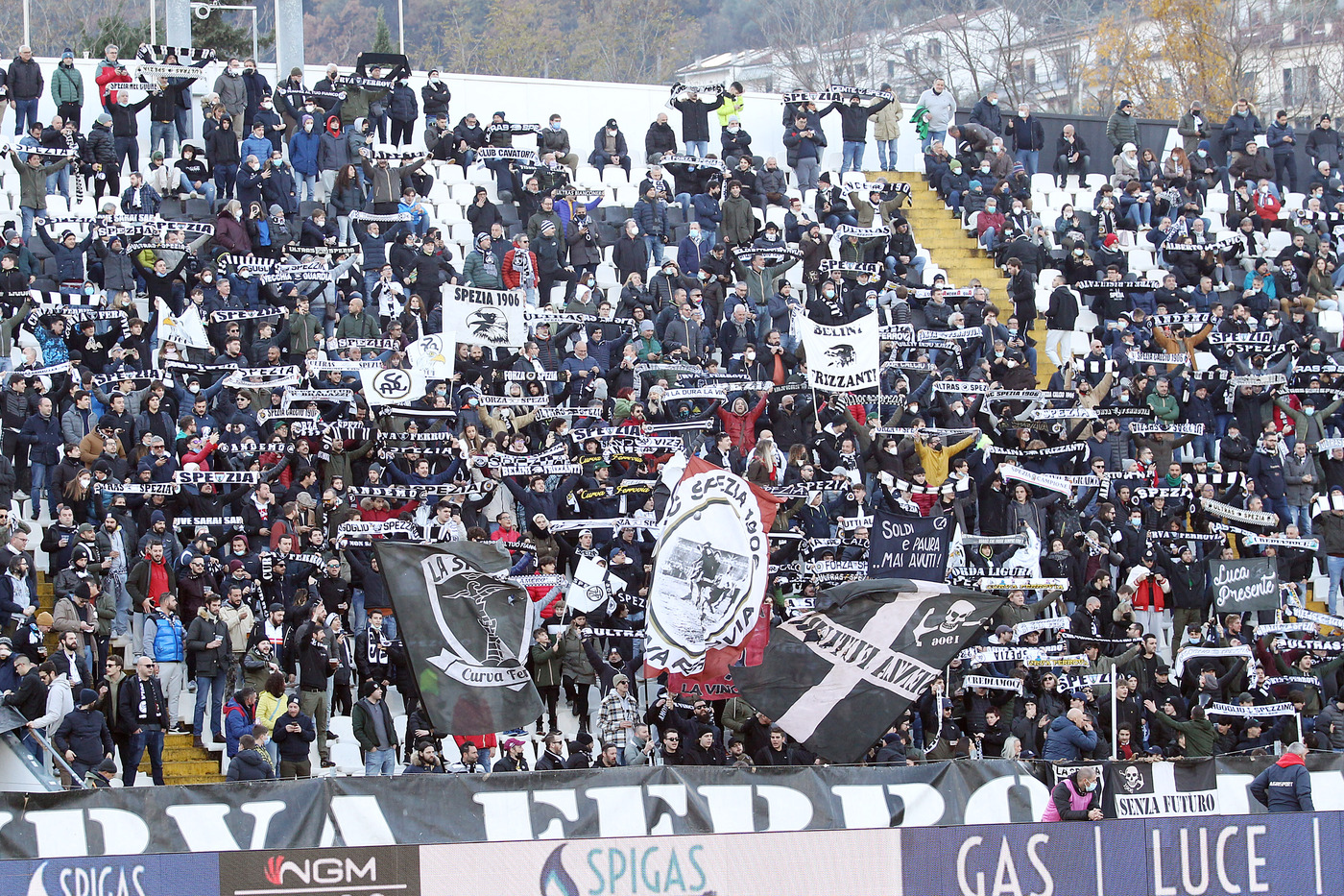 Serie A: Spezia ed Empoli botta e risposta al contrario, decidono due autogol