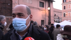 Covid, Zingaretti: “Domani ordinanza per mascherine all’aperto almeno per un mese”