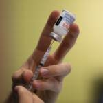 Covid, ok Ema a vaccini per Omicron