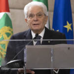 Covid, Mattarella: “A no vax sproporzionato risalto mediatico”