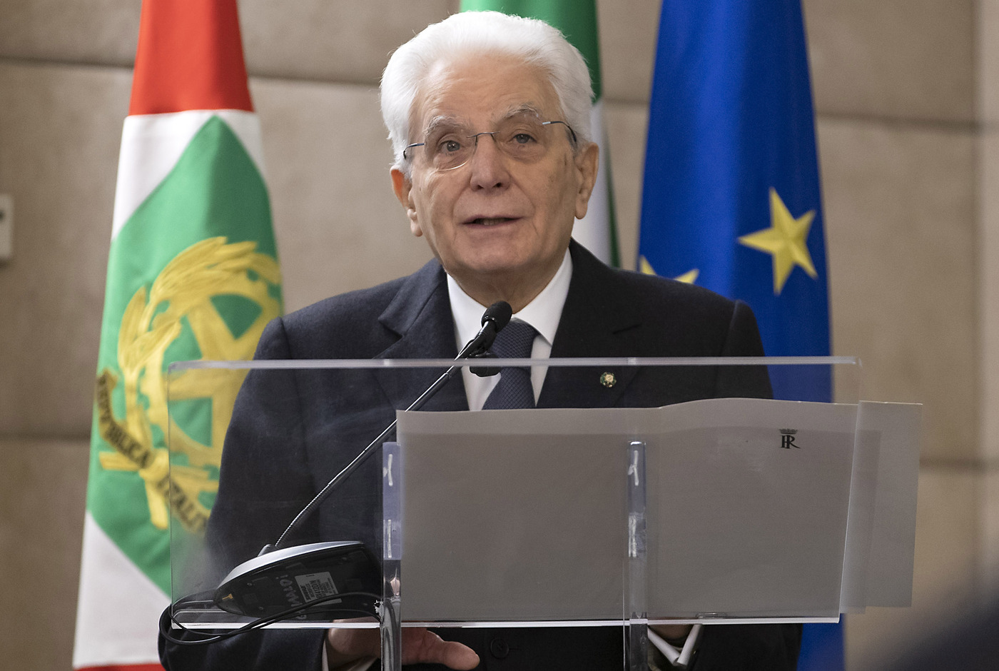 Covid, Mattarella: “A no vax sproporzionato risalto mediatico”