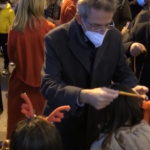 Napoli, consegnati ai bambini i doni raccolti con il ‘giocattolo sospeso’
