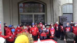 Una Vigilia di solidarietà con i City Angels di Milano: regali ai senzatetto in Stazione