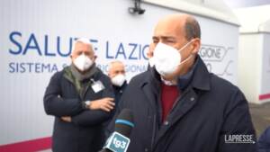 Covid: Zingaretti visita hub vaccinale la Vela a Tor Vergata