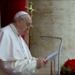 Covid, Papa Francesco: “Con pandemia tendenza a chiudersi e a rinunciare a incontrarsi”