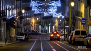 Covid, nuove restrizioni in Portogallo: le strade deserte a Lisbona