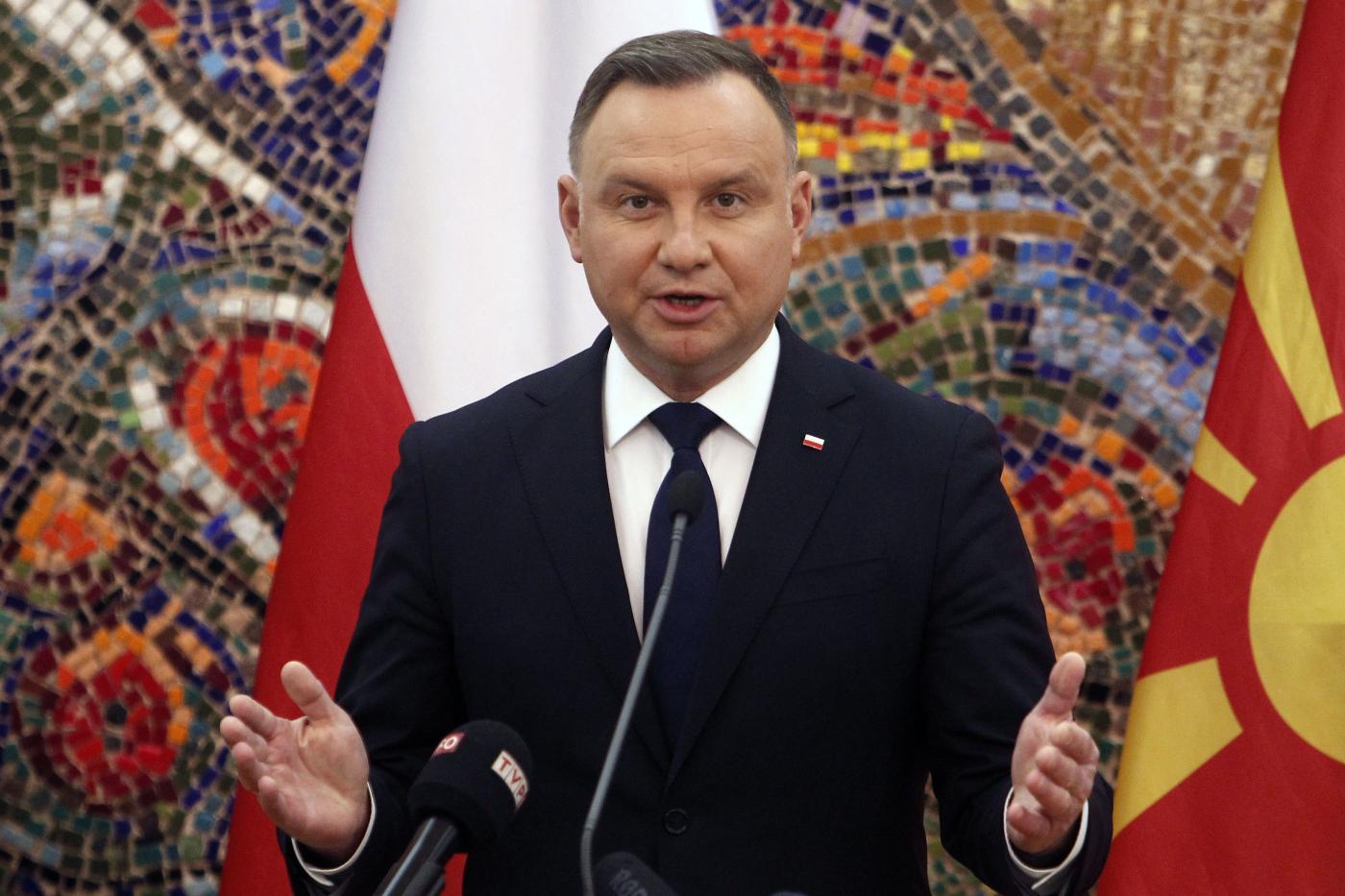 Polonia, legge sui media: il presidente pone il veto