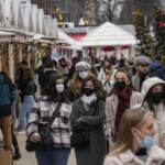 Usa dimezzano quarantena per positivi. Boom di contagi in Francia e Regno Unito