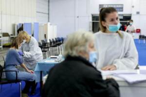 Spagna, 215mila contagi da giovedì, incidenza mai così alta