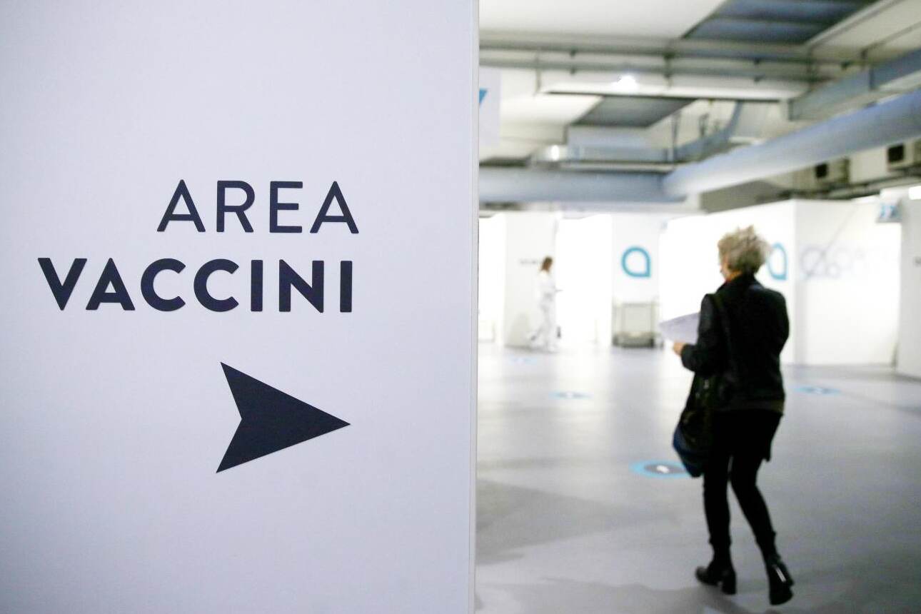 Contatti con positivi? Via quarantena per i vaccinati con booster. La richiesta delle Regioni al Governo