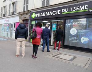 Test Covid in farmacia a Parigi