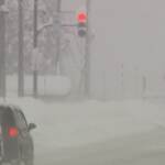 Il Giappone sotto la neve, voli cancellati e treni in ritardo
