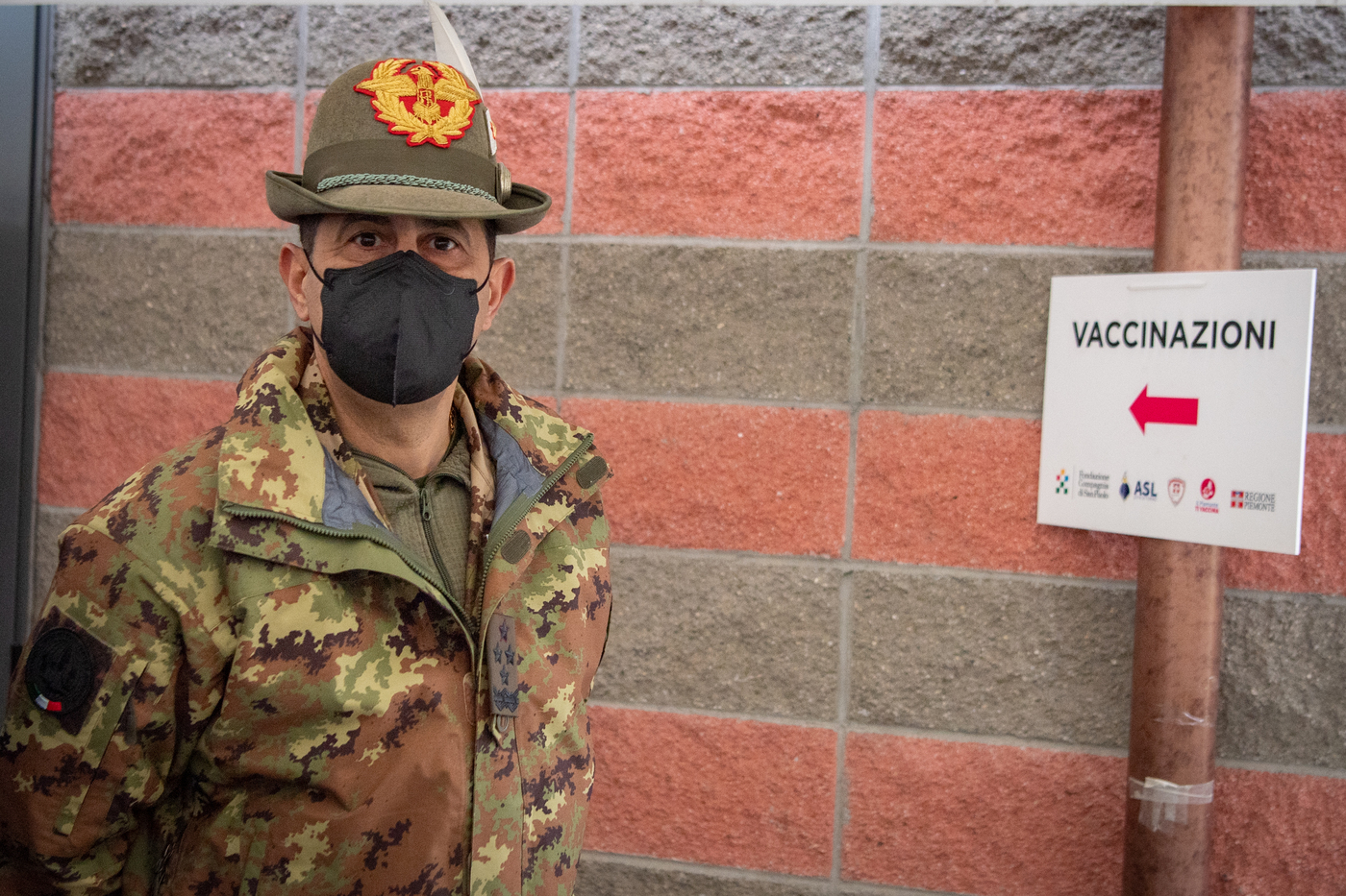 Covid, Figliuolo: “Accordo con farmacisti per mascherine Ffp2 a 0,75 euro”