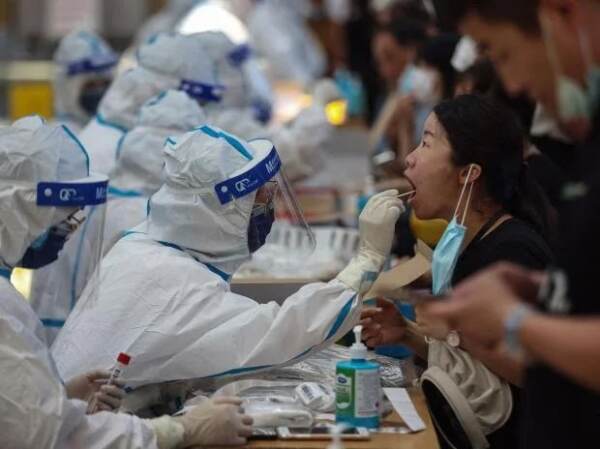 Covid, stop a test negativo per ingresso in Cina