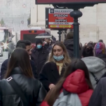 Vaccino e Green Pass, la negoziante: “Non possiamo fare le guardie, si introduca obbligo per tutti”