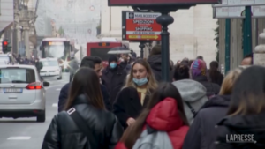 Vaccino e Green Pass, la negoziante: “Non possiamo fare le guardie, si introduca obbligo per tutti”