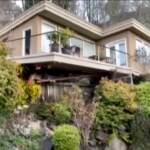 Seattle, inondazioni e frane: una casa ‘scivola’ sulla collina