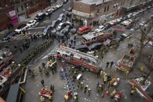Usa: maxi-rogo in appartamento New York, almeno 19 morti. Anche 9 bambini
