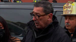 Maxi-incendio a New York, Vigili del Fuoco: “Vittime su ogni piano del palazzo”