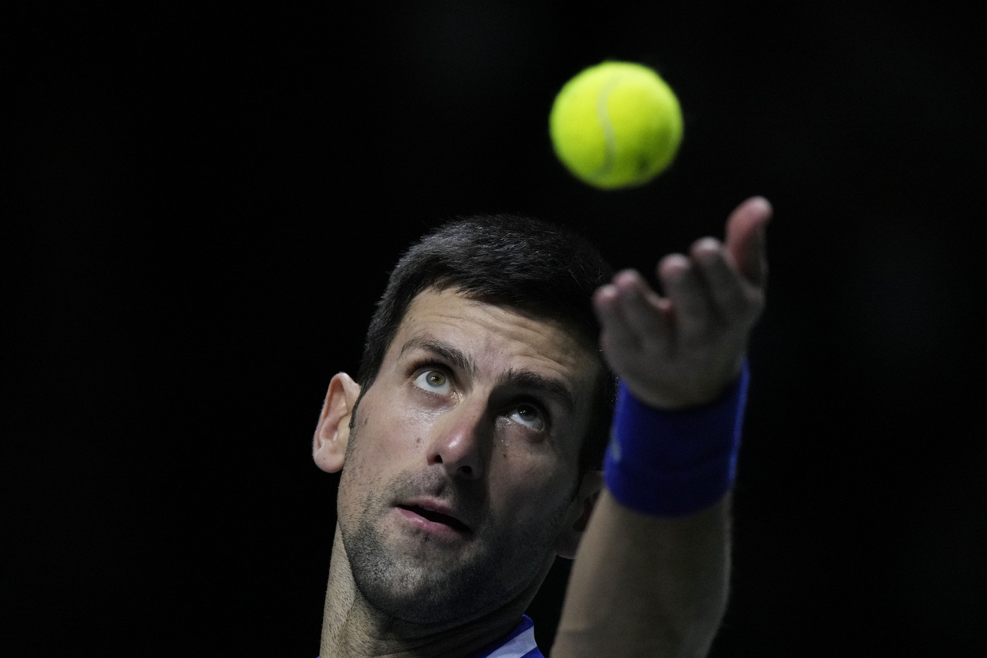 Djokovic rischia l’espulsione dall’Australia: il governo inflessibile