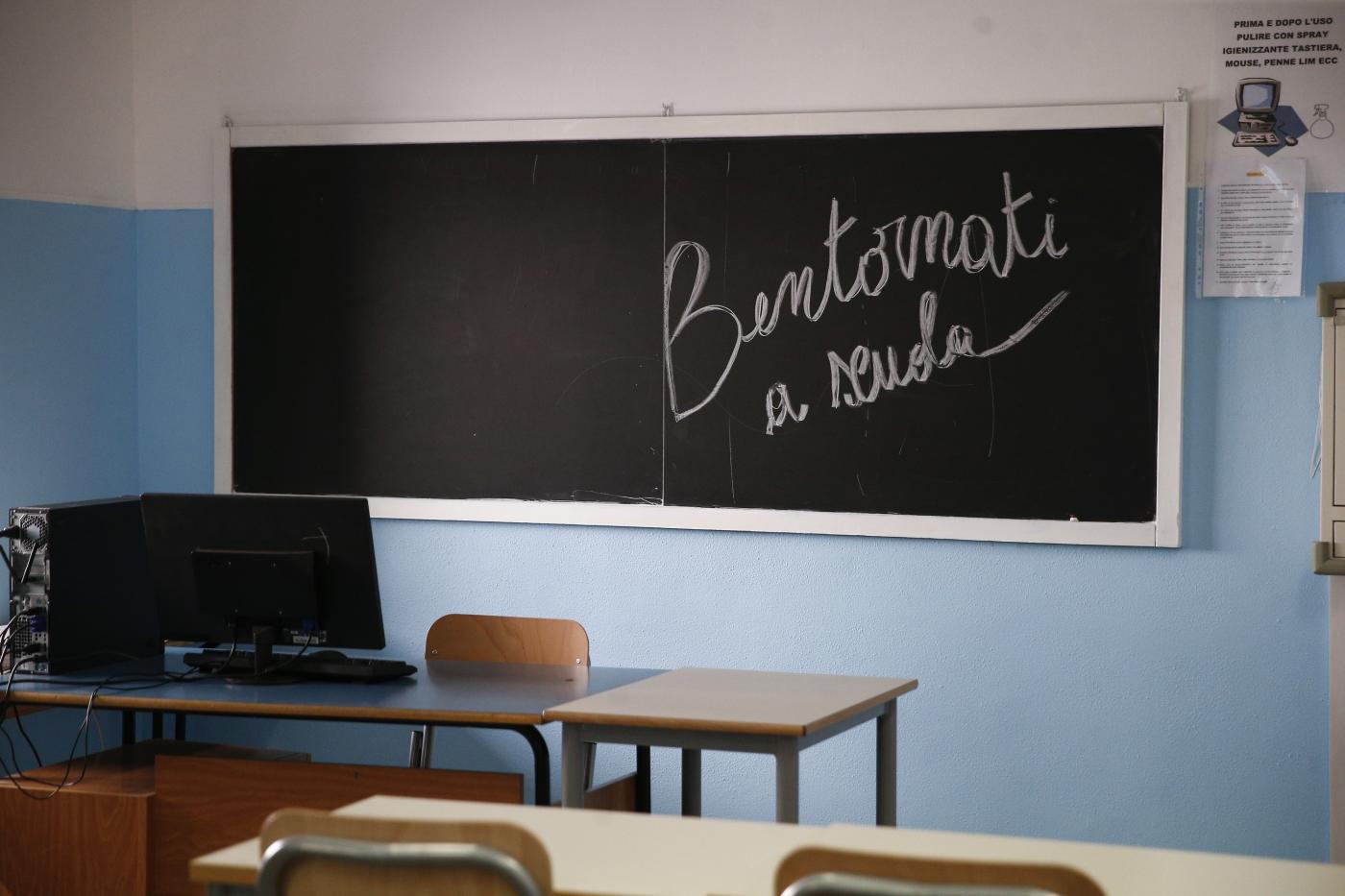 Scuola, si torna sui banchi in quasi tutte le Regioni. Accolti ricorsi al Tar contro l’ordinanza della Campania