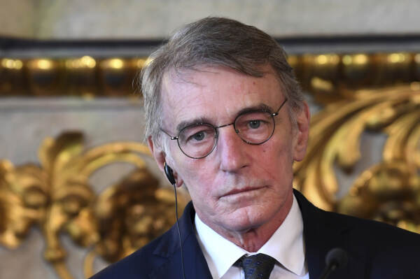 Parigi, il primo ministro francese Castex riceve il presidente del Parlamento europeo Sassoli