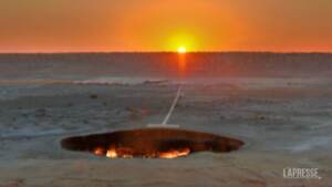 Il Turkmenistan vuole chiudere la ‘Porta dell’Inferno’