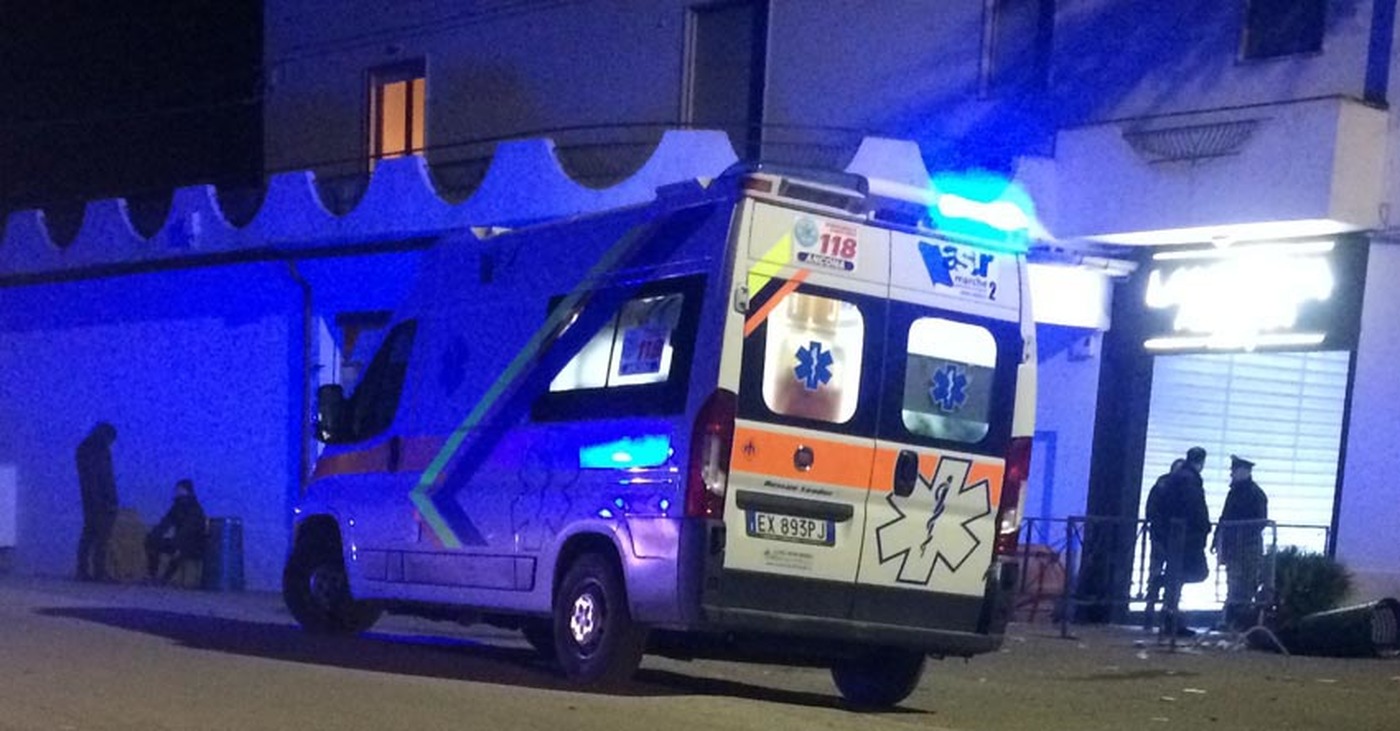 Teramo, schianto contro camion: muore 22enne