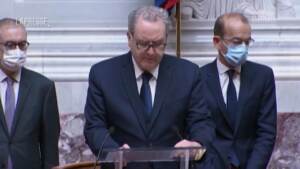 Francia, l’Assemblea nazionale commemora David Sassoli