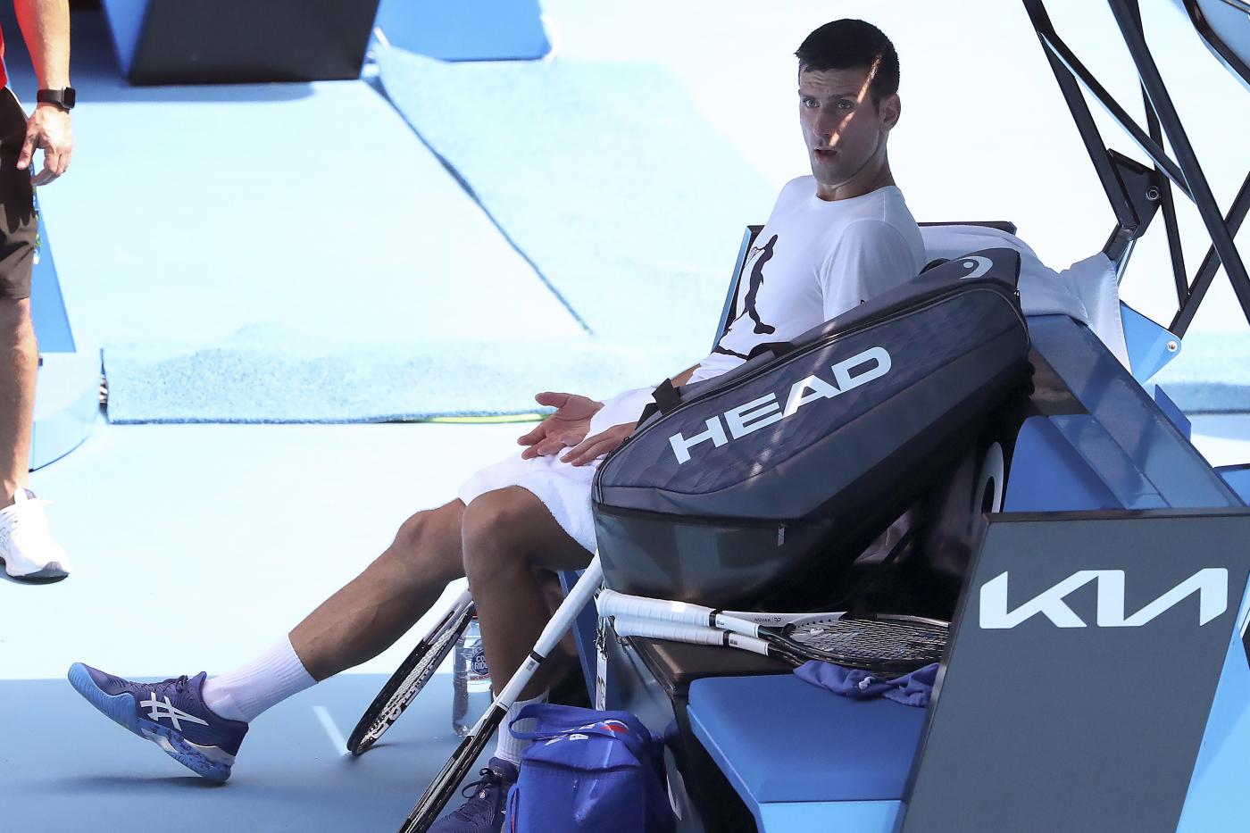 Tennis: Djokovic ammette gli errori. Sulle date dei tamponi è giallo