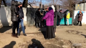 Kazakistan, ad Almaty i parenti cercano notizie dei detenuti