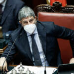 Quirinale, assenze Covid e voto. Il costituzionalista: “Come il Conclave, avanti finché non c’è il Papa”