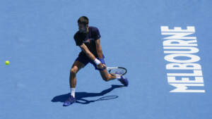Tennis, Novak Djokovic si allena a Melbourne in vista degli Australian Open